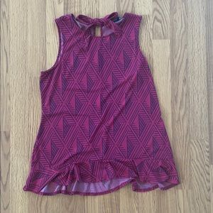 Ava geometric blouse with tie back detail